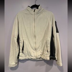 White Fuzzy Columbia zip up‎ jacket